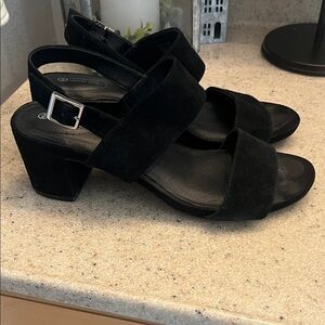 Giani Bernini Black Suede Block Heel Slingback Sandals